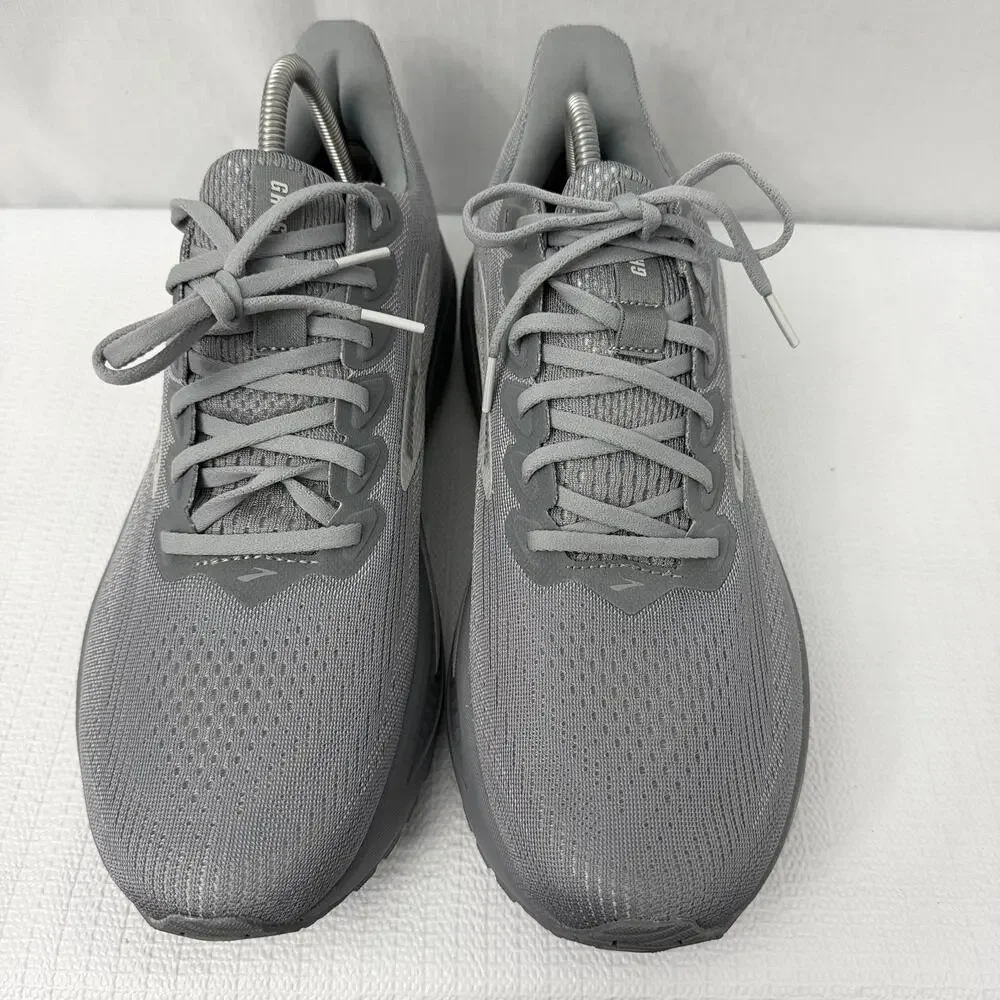 Brooks new without